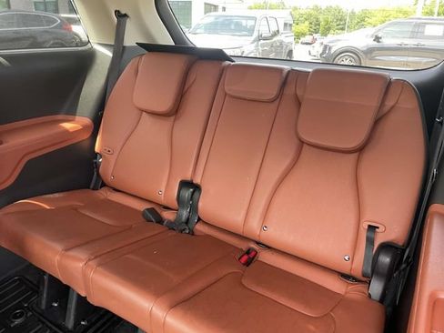 Certified 2025 Kia Carnival EX FWD image 18