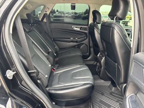 Used 2018 Ford Edge Titanium AWD/4WD image 24