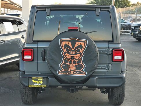 Certified 2021 Jeep Wrangler Islander image 5