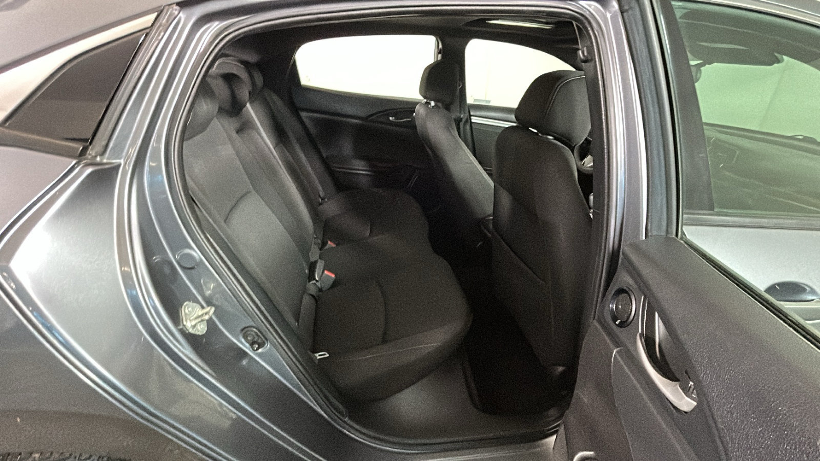 Used 2019 Honda Civic EX image 33
