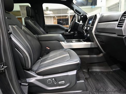 Used 2019 Ford F250 Platinum w/ Platinum Ultimate Package image 13