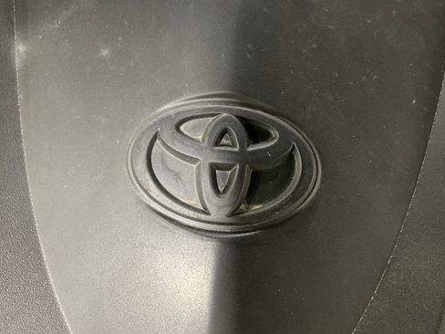 Used 2025 Toyota Camry LE FWD image 30