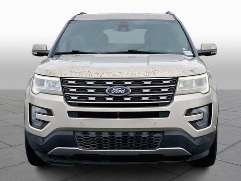 Used 2017 Ford Explorer Limited w/ Equipment Group 301A image 3