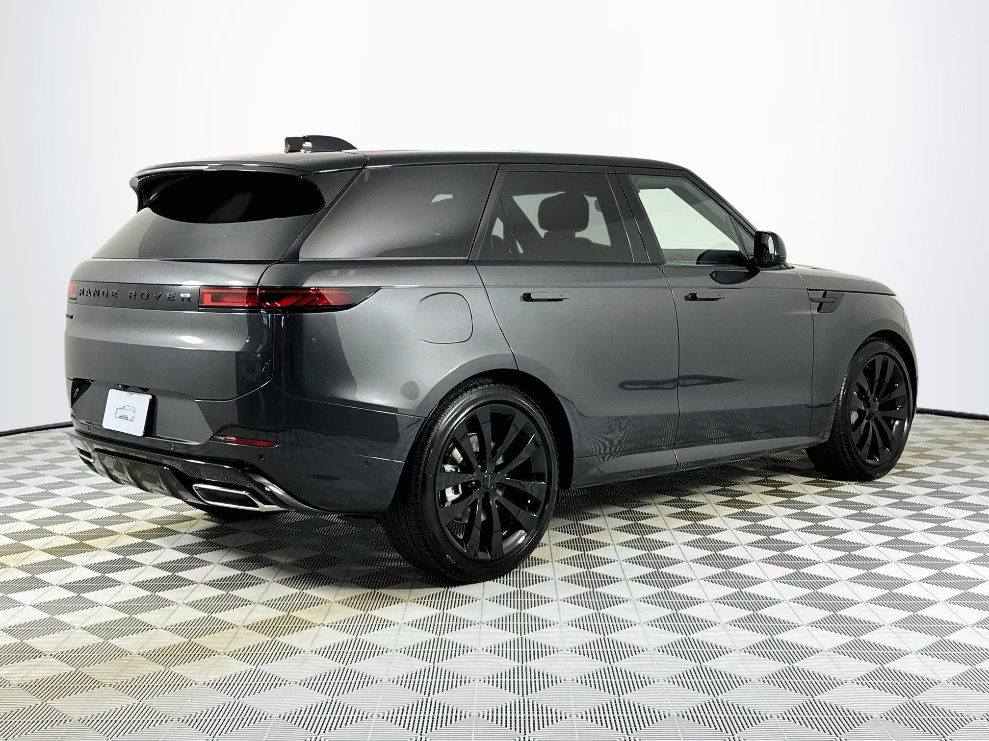 New 2027 Land Rover Range Rover Sport Dynamic SE AWD/4WD image 5