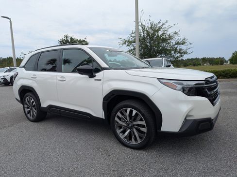 New 2026 Subaru Forester Touring AWD/4WD image 2