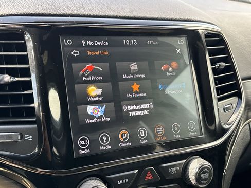 Certified 2019 Jeep Grand Cherokee Limited X AWD/4WD image 22
