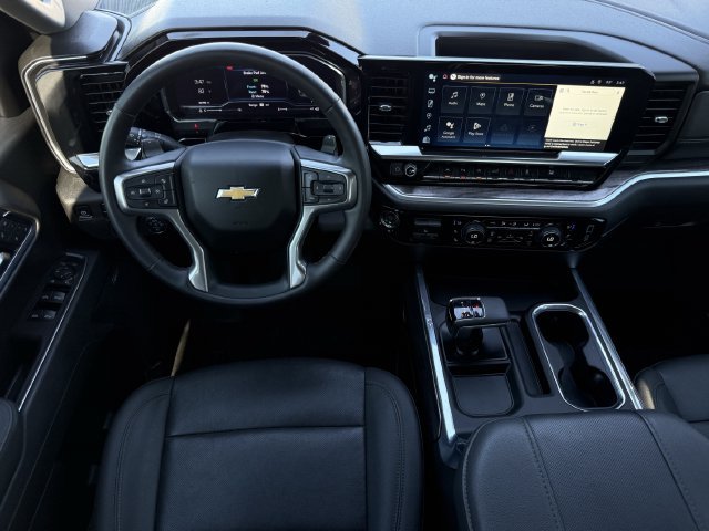 Certified 2025 Chevrolet Silverado 1500 LTZ AWD/4WD image 13