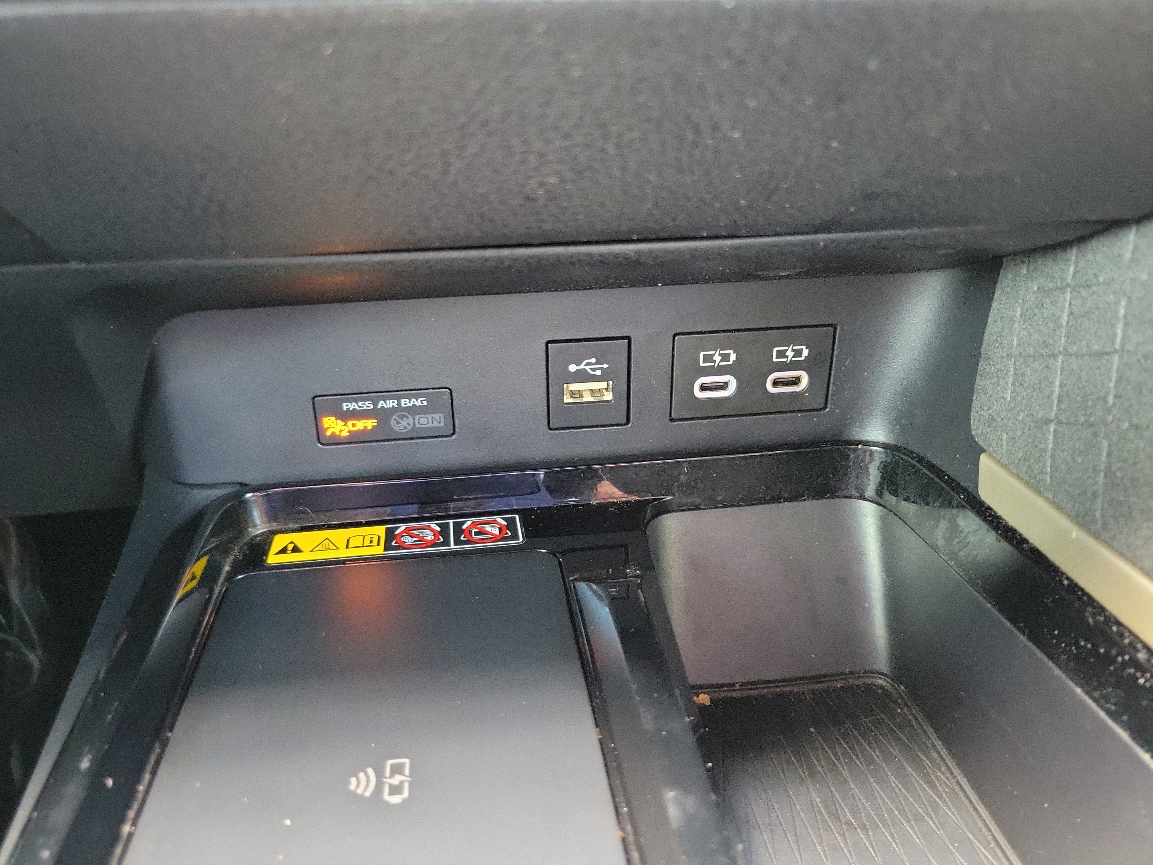 Used 2025 Toyota Camry XLE FWD image 26