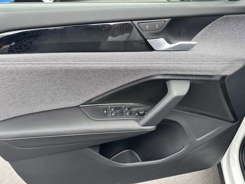 New 2026 Volkswagen Tiguan S image 12