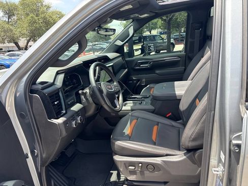 Used 2025 GMC Sierra 2500 AT4 w/ AT4 Premium Plus Package AWD/4WD image 18