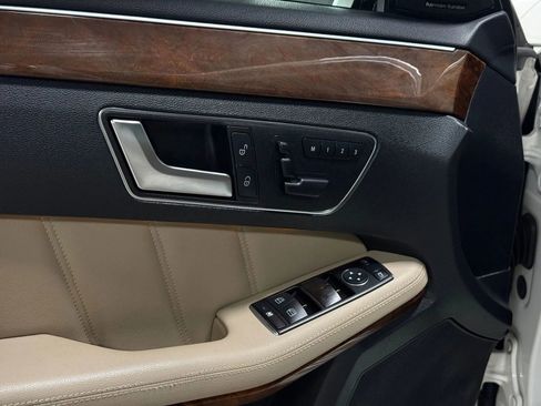 Used 2013 Mercedes-Benz E 350 4MATIC Sedan image 11
