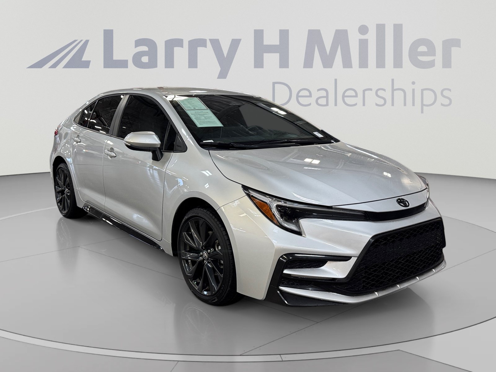 Certified 2026 Toyota Corolla SE w/ SE Package FWD image 7