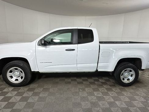 Used 2021 Chevrolet Colorado W/T w/ WT Convenience Package RWD image 6