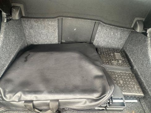 Used 2012 Volkswagen Eos Executive FWD image 9