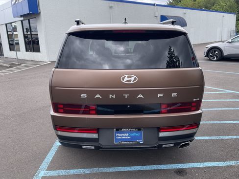 Used 2024 Hyundai Santa Fe Limited AWD/4WD image 4