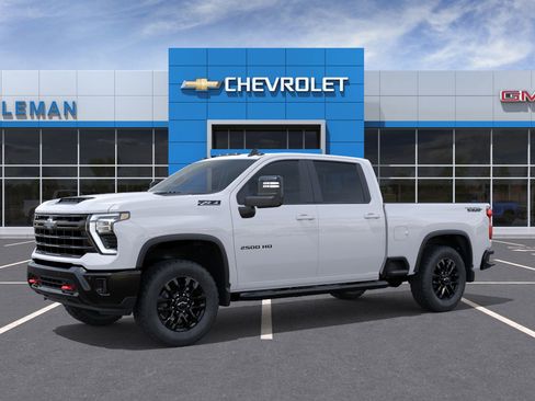 New 2026 Chevrolet Silverado 2500 LT image 2