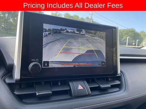 Used 2024 Toyota RAV4 XLE AWD/4WD image 31