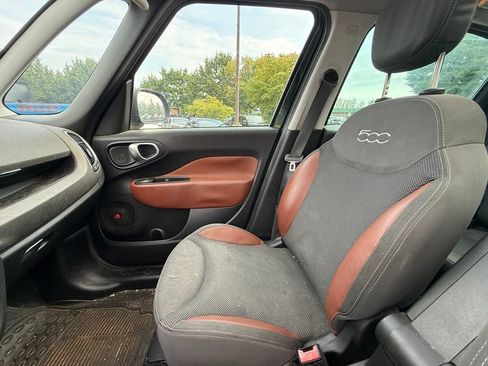 Used 2014 FIAT 500L Trekking w/ Popular Equipment Group FWD image 10