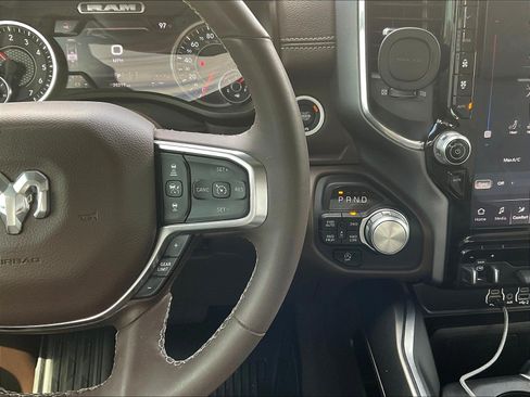 Used 2025 RAM 1500 Laramie w/ Laramie Southwest Edition AWD/4WD image 14
