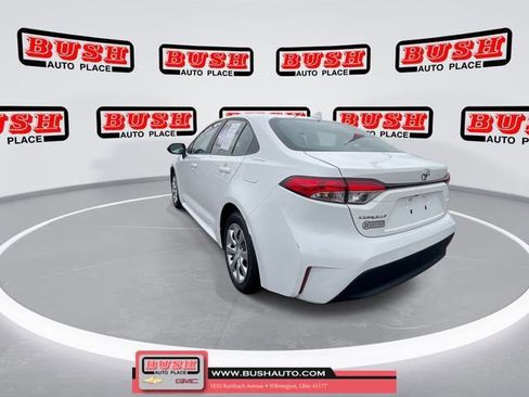 Used 2023 Toyota Corolla LE image 8