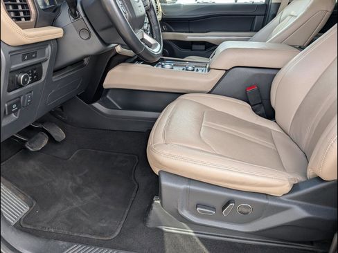Used 2024 Ford Expedition Max Limited image 12