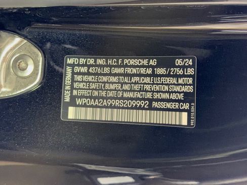 Certified 2024 Porsche 911 Carrera 4 AWD/4WD image 31