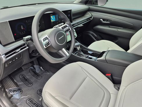 New 2026 Hyundai Santa Cruz SEL FWD image 17