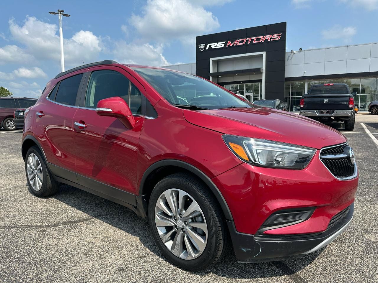 Used 2019 Buick Encore Preferred FWD image 1