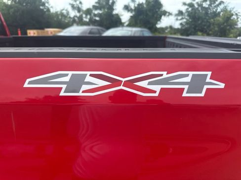 Used 2020 Chevrolet Silverado 1500 Custom w/ Custom 2.7L Value Package AWD/4WD image 13