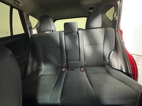 Used 2016 Toyota RAV4 LE AWD/4WD image 6