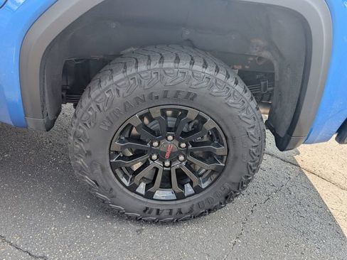 Used 2023 GMC Sierra 1500 AT4X AWD/4WD image 24
