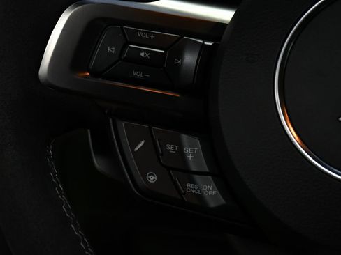 Used 2020 Ford Mustang Shelby GT500 w/ Technology Package image 28