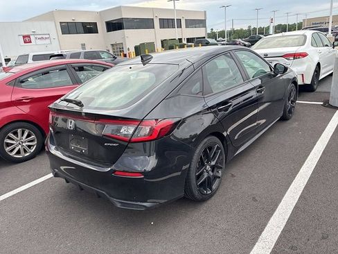 Used 2024 Honda Civic Sport image 8