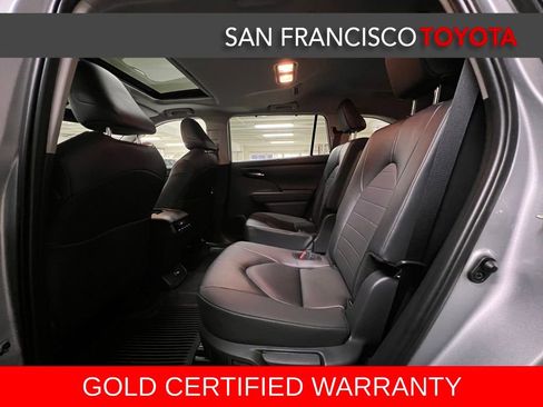 Certified 2025 Toyota Highlander XLE image 14