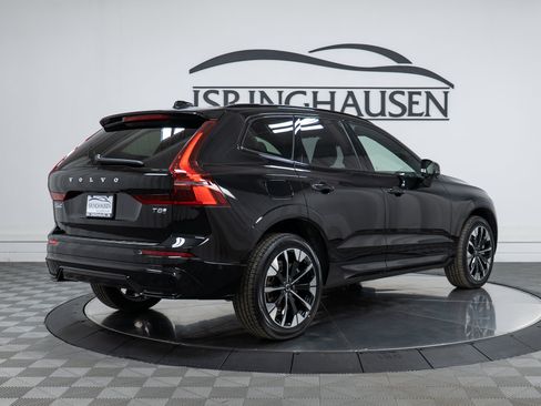 New 2026 Volvo XC60 T8 Plus w/ Protection Package Premier AWD/4WD image 5