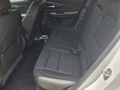 Used 2025 Buick Envista Avenir FWD image 12