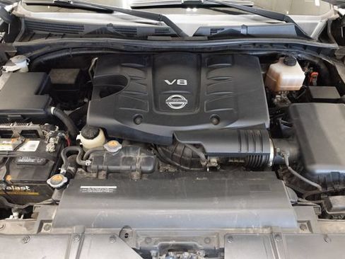 Used 2019 Nissan Armada SL w/ Premium Package AWD/4WD image 3