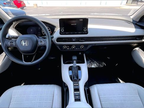 Used 2023 Honda HR-V LX image 15