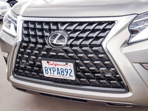 Used 2022 Lexus GX 460 Premium w/ Premium Package AWD/4WD image 11