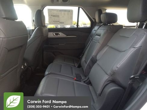 New 2025 Ford Explorer Active w/ Active Comfort Package image 24