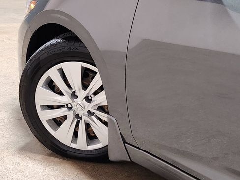 Used 2020 Nissan Sentra S FWD image 23