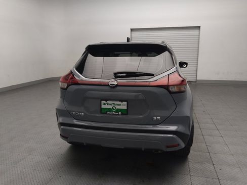 Used 2023 Nissan Kicks SR w/ SR Premium Package FWD image 7