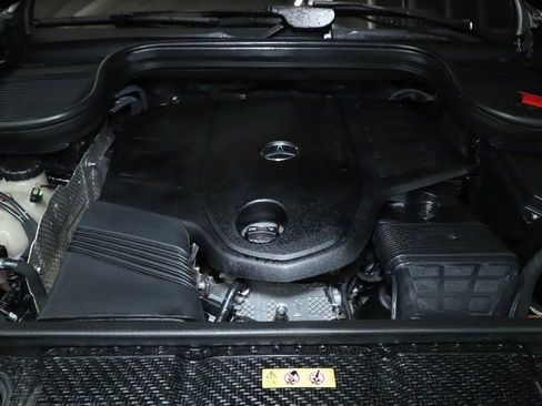 Used 2022 Mercedes-Benz GLS 450 4MATIC image 41