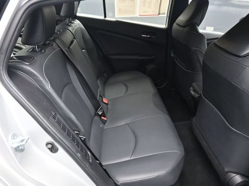 Certified 2020 Toyota Prius Prime Limited FWD image 22