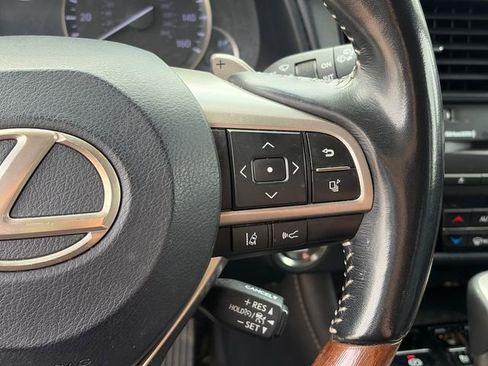 Used 2021 Lexus RX 350L Premium w/ Premium Package image 24