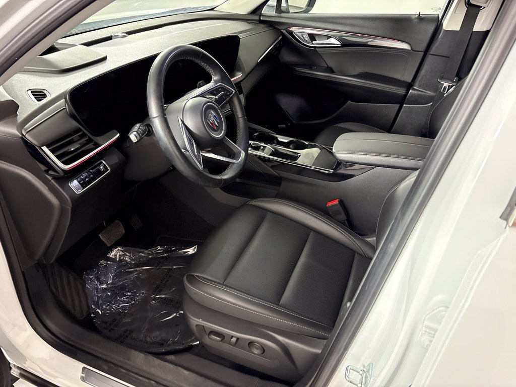 Certified 2024 Buick Envision Preferred AWD/4WD image 33