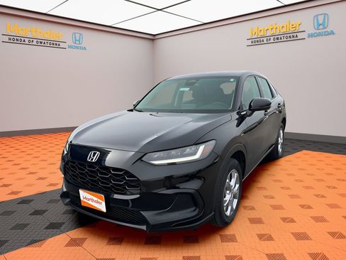 Used 2023 Honda HR-V LX image 1