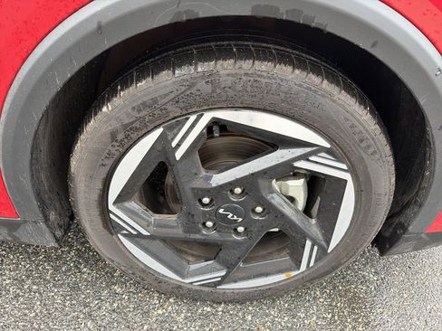 Used 2025 Kia K4 EX image 10