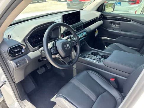 Used 2026 Honda Passport RTL image 9
