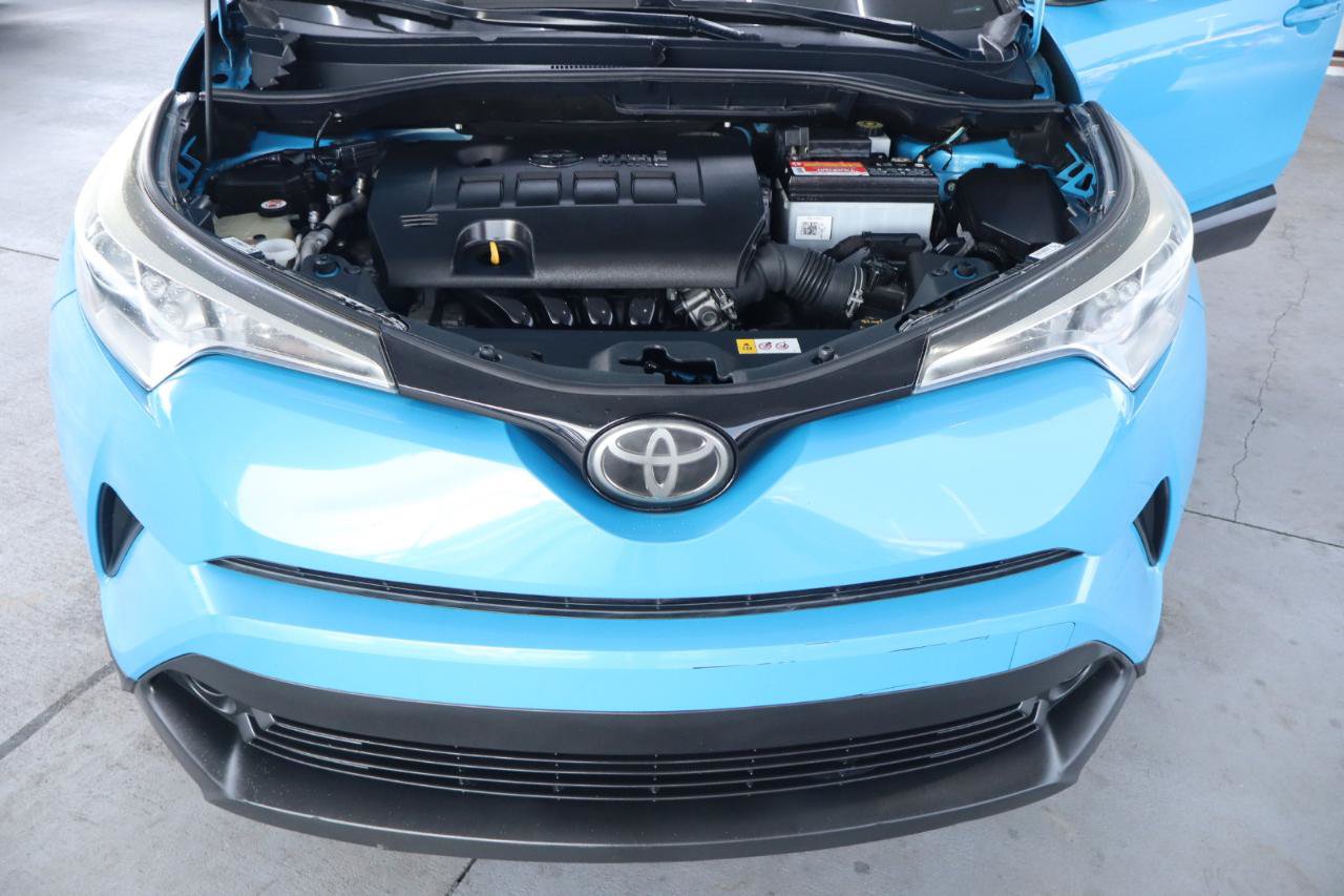 Used 2019 Toyota C-HR XLE FWD image 38